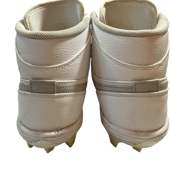 Nike Air Jordan White and Gray Athletic Shoes - Picture 5 of 16